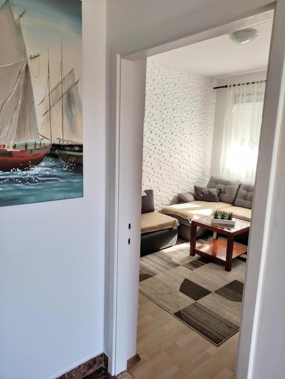 Apartmani Mila A1 & A2 & 3 Trogir Exterior photo
